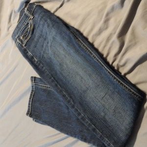 White House Black Market women's slim leg jeans size 00R